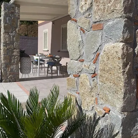 Mersa Aparthotel Brolo