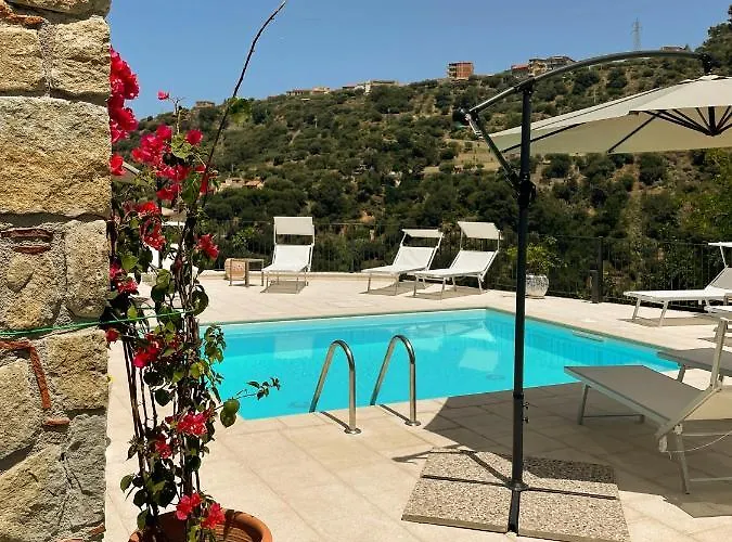 Mersa Aparthotel 4*